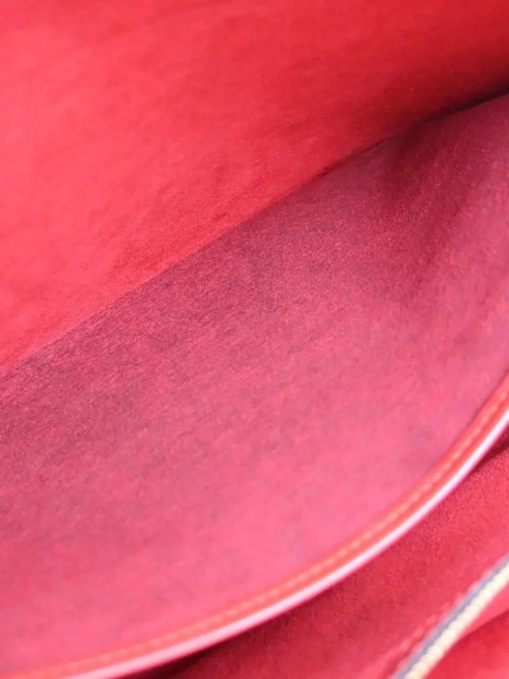 LOUIS VUITTON RED EPI LUSSAC SHOULDER BAG